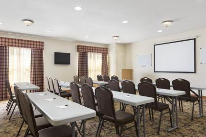 Country Inn & Suites by Radisson Smyrna GA - image 3