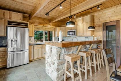 Log Cabin Luxury - image 8