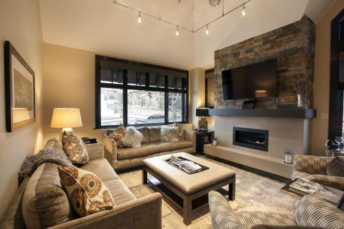 Capitol Peak Lodge a Destination by Hyatt Residence - image 2