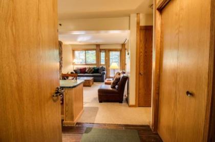 Cozy Slopeside Condo - image 3