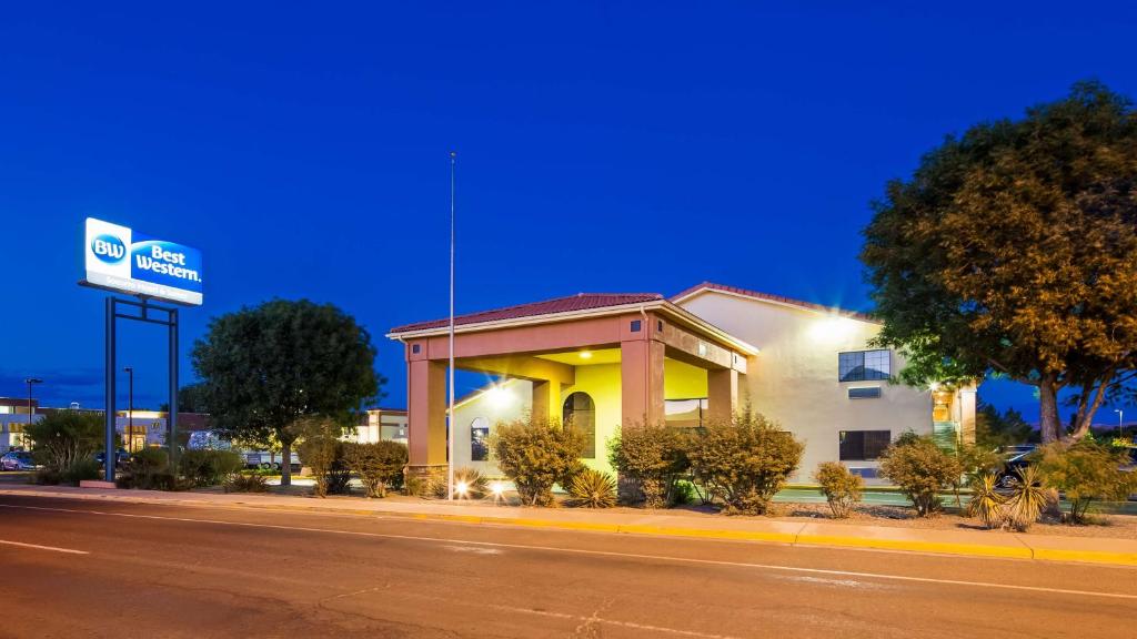 Best Western Socorro Hotel & Suites - image 6