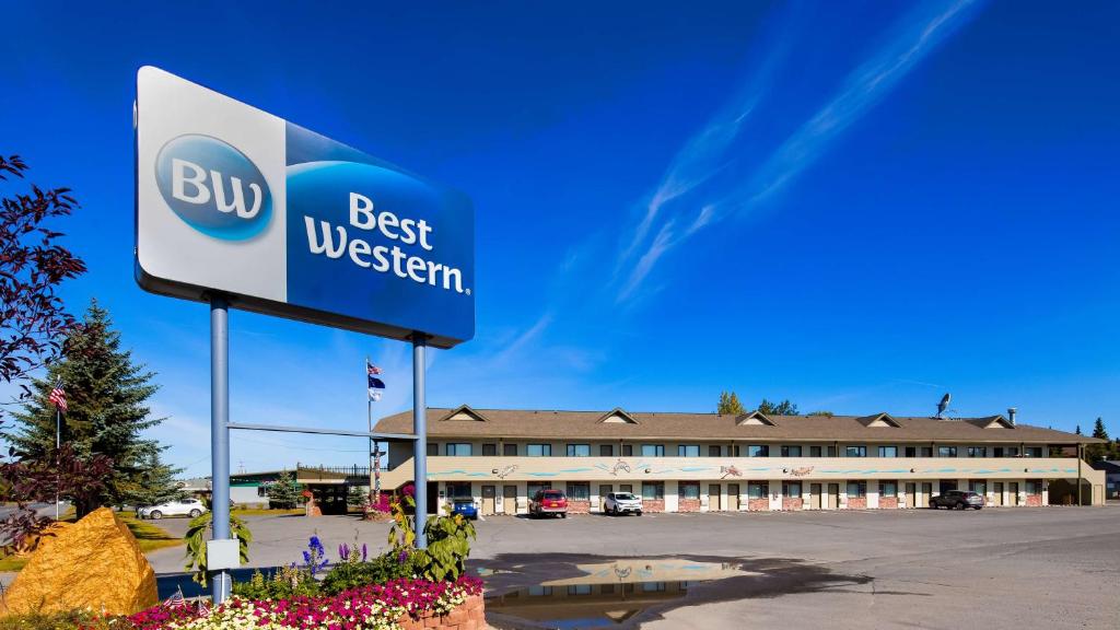 Best Western King Salmon Inn - main image