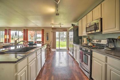 Soldotna Home with Yard Walk to Kenai River! - image 9