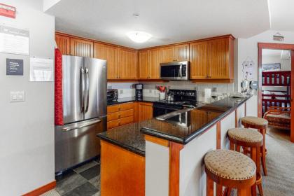 Eagle Springs East 201: Horsetail Suite - image 15