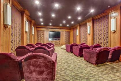 Eagle Springs East 201: Horsetail Suite - image 3