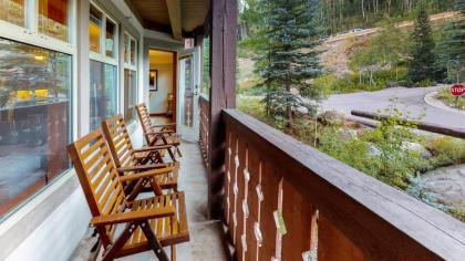 Eagle Springs East 207: Resting Moose Suite - image 15