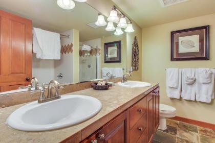 Powderhorn Lodge 210: Blazing Star Suite - image 12