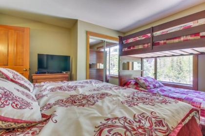 Powderhorn Lodge 210: Blazing Star Suite - image 4