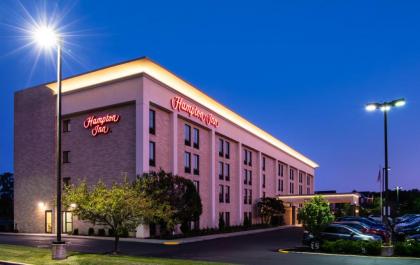 Hampton Inn Cleveland-Solon - image 3