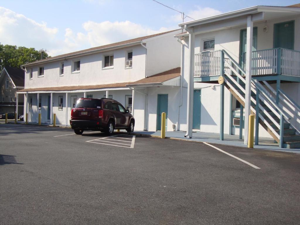 Budget Inn Motel Suites Somers Point - image 3