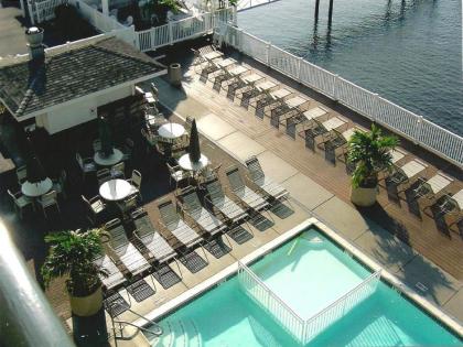 Pier 4 Hotel - image 12