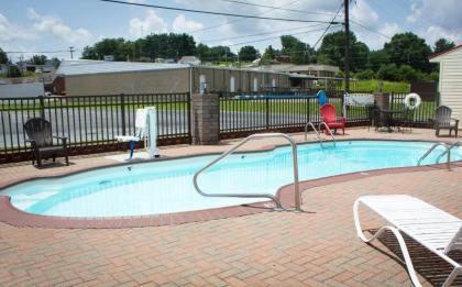 Red Roof Inn Somerset KY - image 8