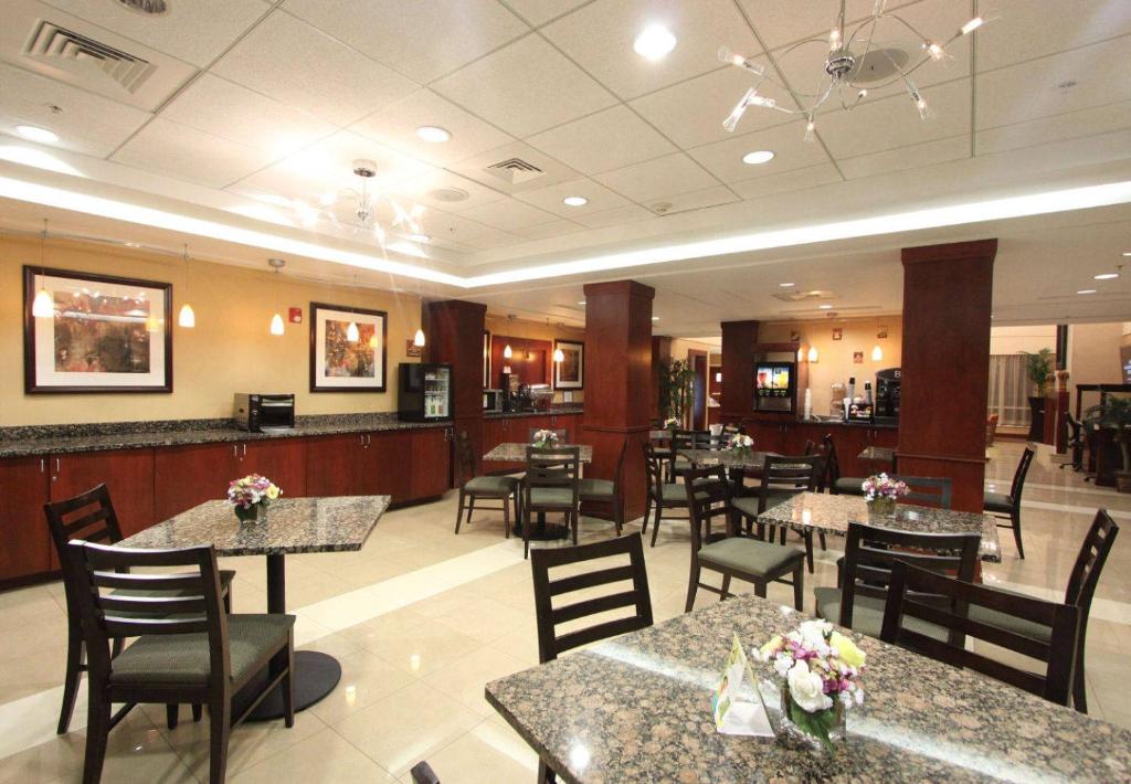 Fairfield Inn & Suites Somerset - image 2