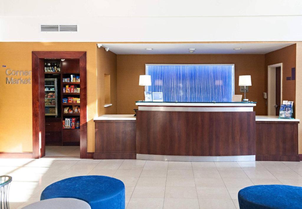 Fairfield Inn & Suites Somerset - image 6