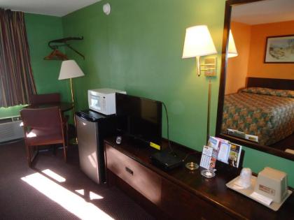 Budget Host Inn Somerset - image 14