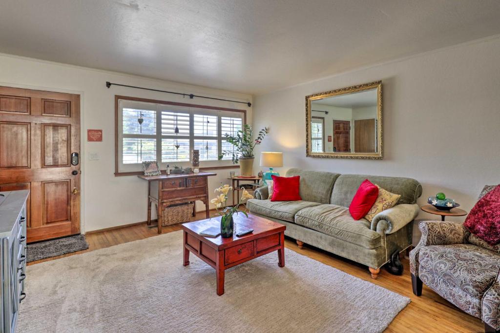 Dog-Friendly Wine Country Retreat Less Than 2 Mi to Plaza! - image 6