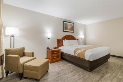 Quality Inn - image 6