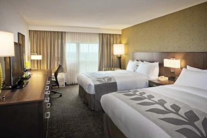 DoubleTree by Hilton Hotel South Bend - image 9