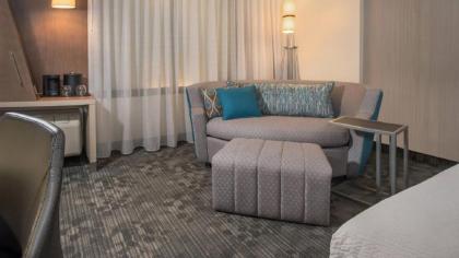 Courtyard by Marriott South Bend Downtown - image 6