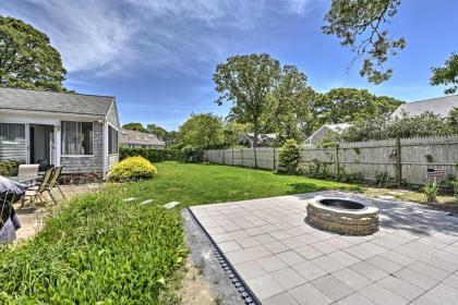 Quaint Cape Cod Retreat 4 Mi to Corporation Beach - image 10