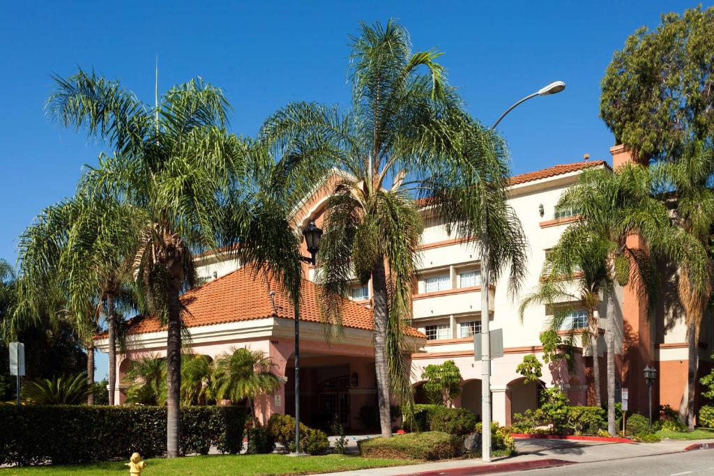 Ramada by Wyndham South El Monte - main image