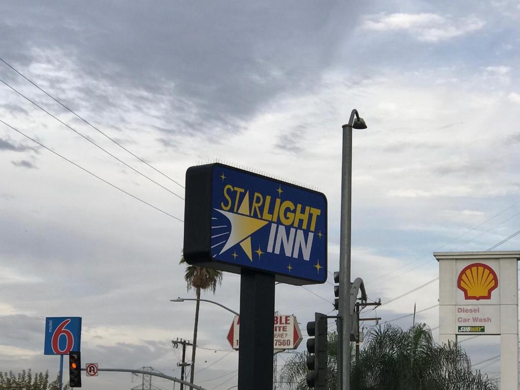 Starlight Inn South El Monte - image 5