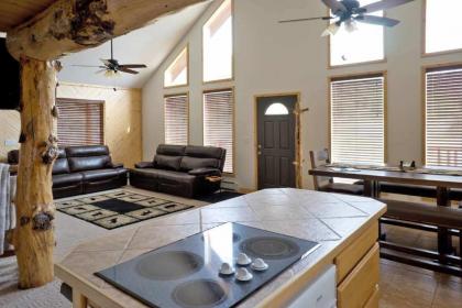 Mill Creek Retreat - image 3