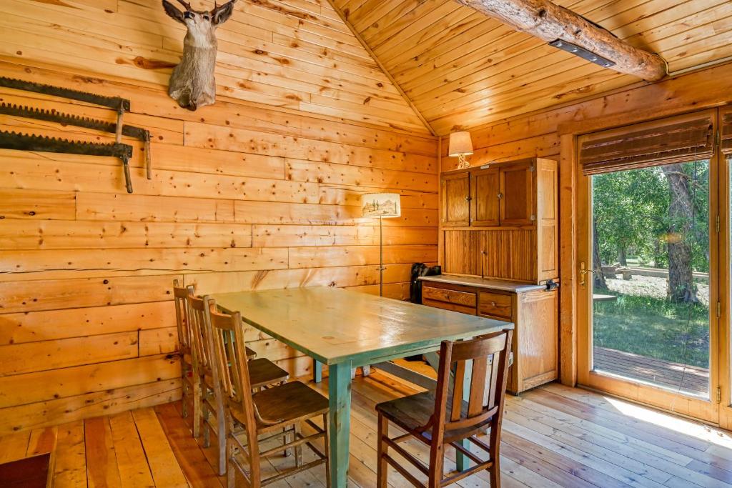 Arapahoe Adventure Cabin - image 6