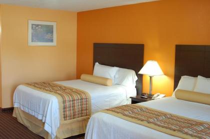 Budgetel Inn Glens Falls-Lake George - image 14