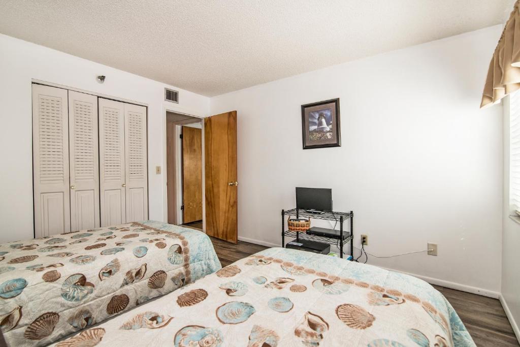 Intercoastal Beach Suite - image 7