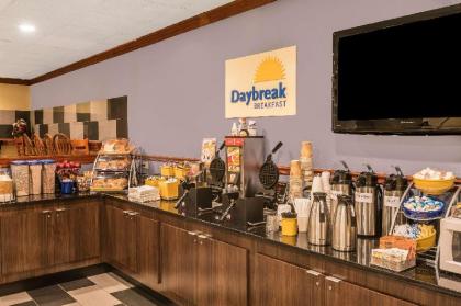 Days Inn by Wyndham South Hill - image 11