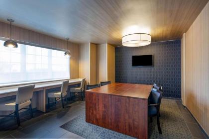 Microtel Inn Suites by Wyndham South Hill - image 6