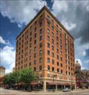 The Sam Houston Hotel - main image