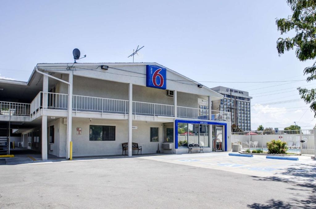 Motel 6-Salt Lake City UT - Downtown - image 2