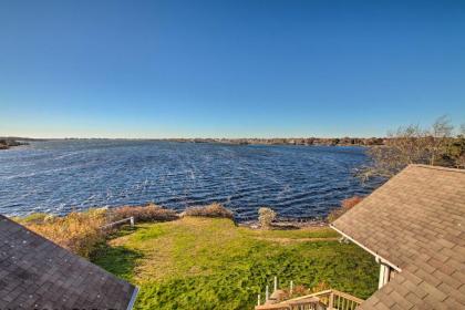 Home on Greenhill Pond with Panoramic Views and 3 Decks - image 10