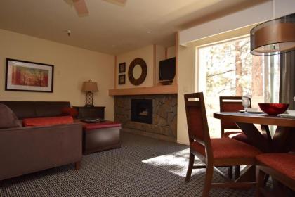 Lodge at Kingsbury Crossing - image 4