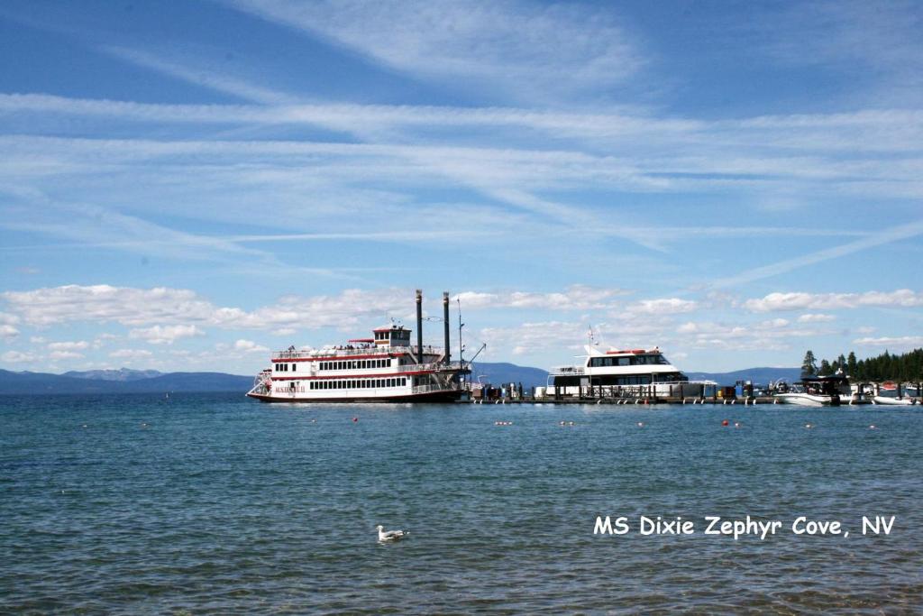 Lakescape by Lake Tahoe Accommodations - image 5