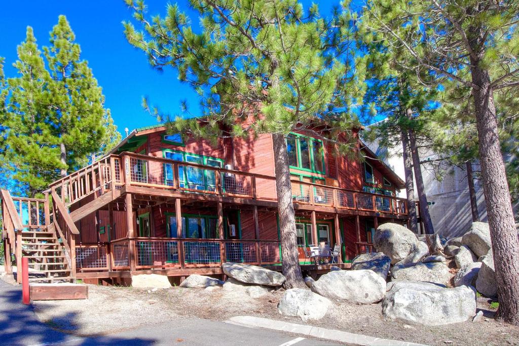 Tahoe Olympic by Lake Tahoe Accommodations - main image