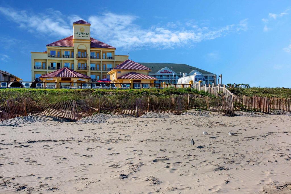 La Quinta by Wyndham South Padre Island Beach - main image