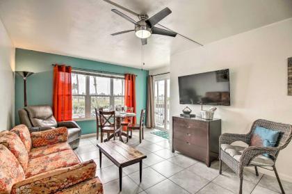 Beach Haven with Shared Amenities   Steps to Beach Texas