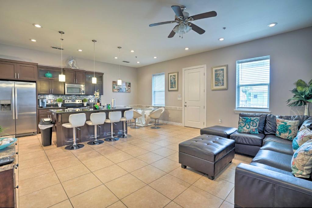 Updated Fiesta Isles Condo with Bay Views and Pool! - image 4