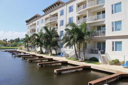 Las marinas with Boat Slips by Padre Getaways Texas