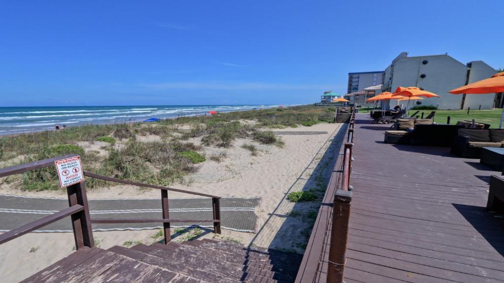 The ocean waves are calling! Relaxing setting with pool view in beachfront resort - image 5