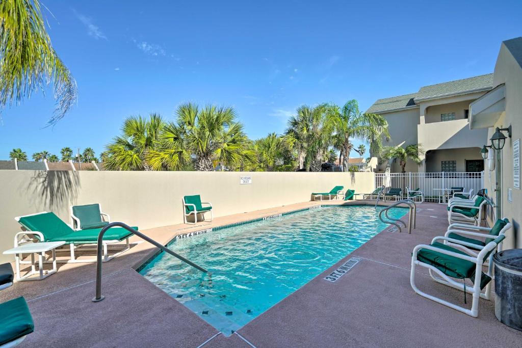 Coastal Condo with Pool in South Padre Island! - image 2