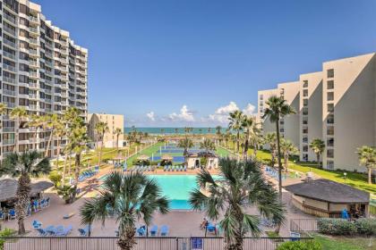 South Padre Island Condo with Access to Beach!