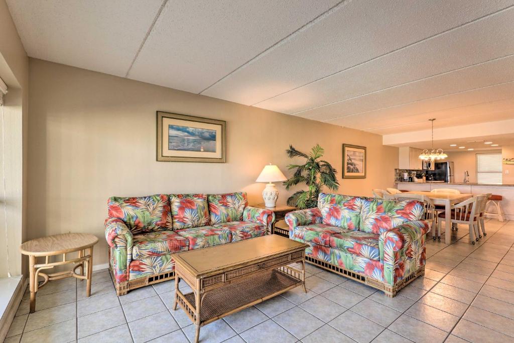 South Padre Island Condo with Access to Beach! - image 2