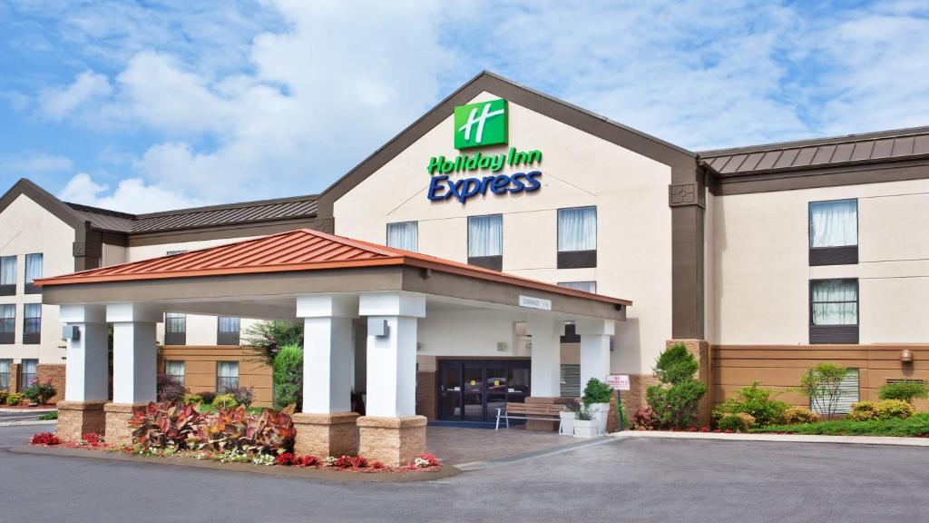 Holiday Inn Express Hotel & Suites Kimball an IHG Hotel - main image