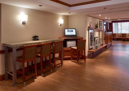 Hampton Inn Portland-Airport - image 7