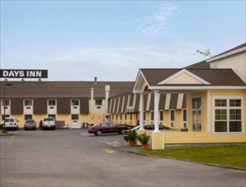 Days Inn by Wyndham Airport/Maine Mall - main image