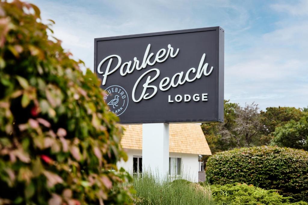 Parker Beach Lodge - main image